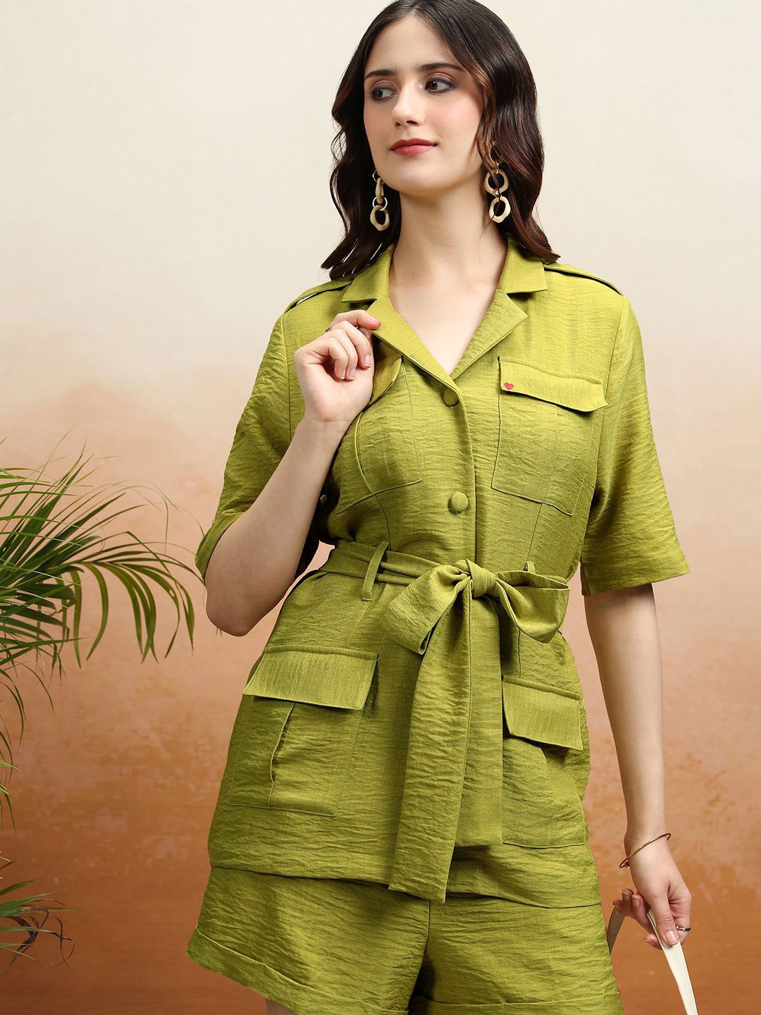 

Vishudh Shirt With Shorts Co-Ords, Lime green