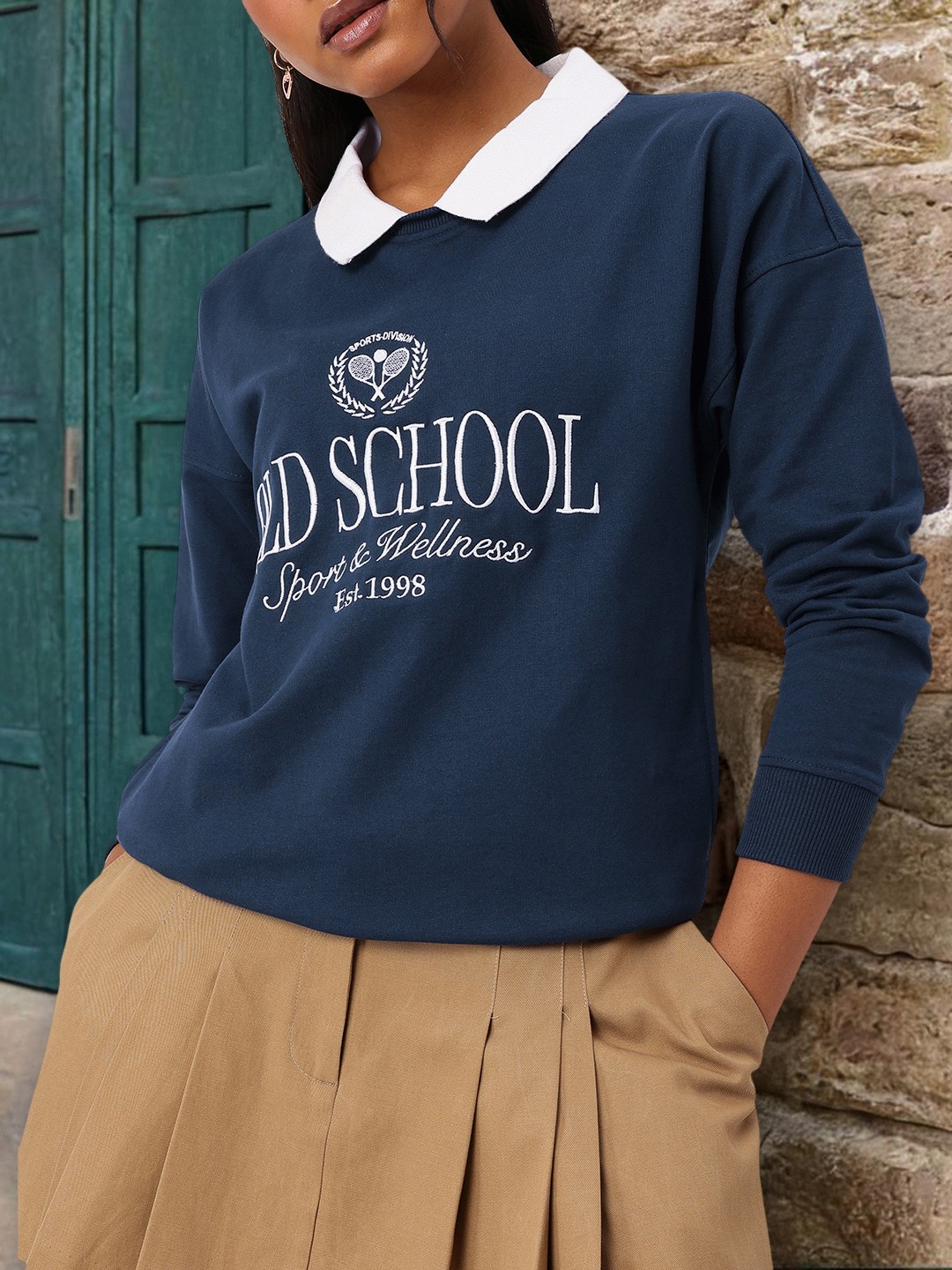 

DressBerry Old School Athletic Embroidered Pullover Sweatshirts, Navy blue