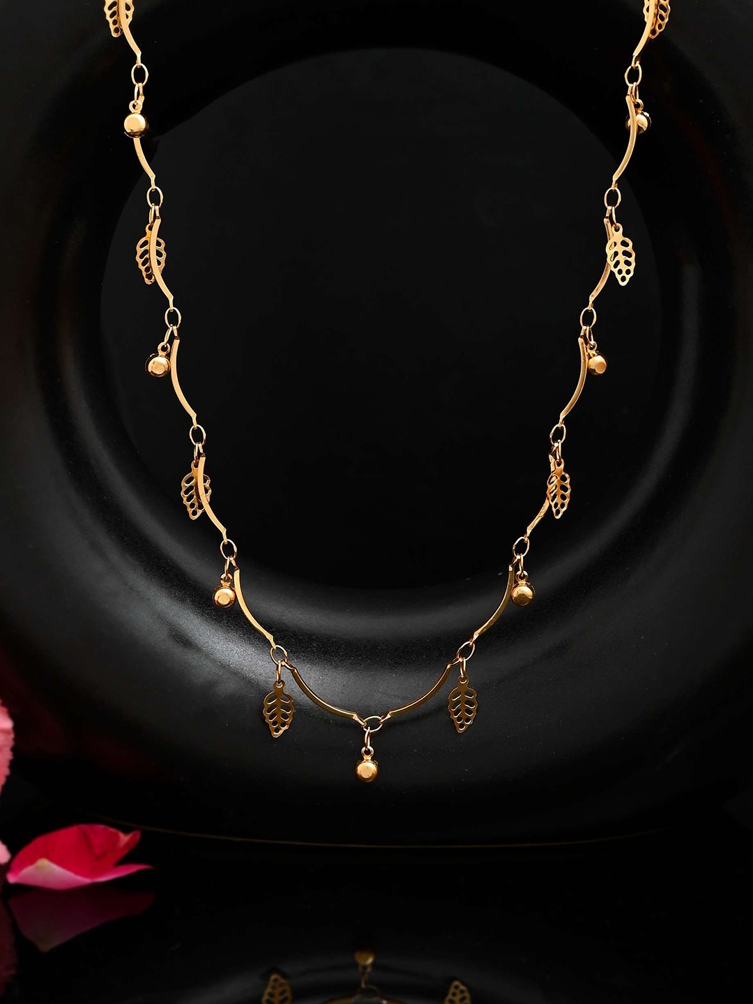 

VOJ Gold-Plated Stainless Steel American Diamond Leaf Design Chain