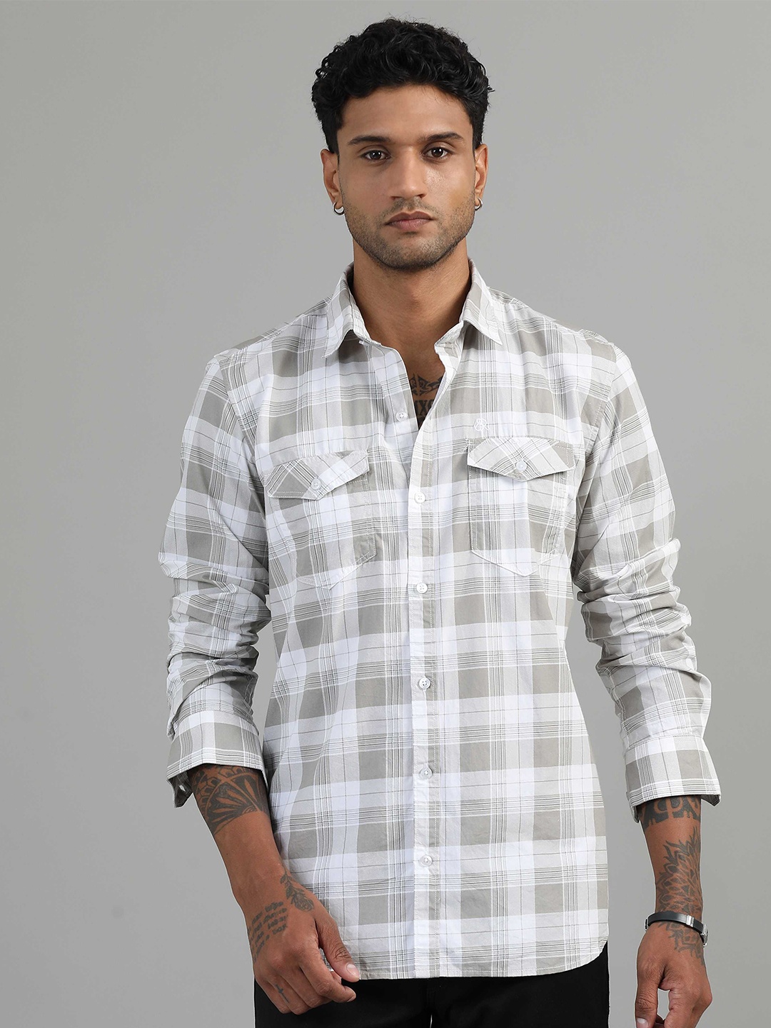 

SORATIA Men Spread Collar Checked Cotton Casual Shirt, Brown