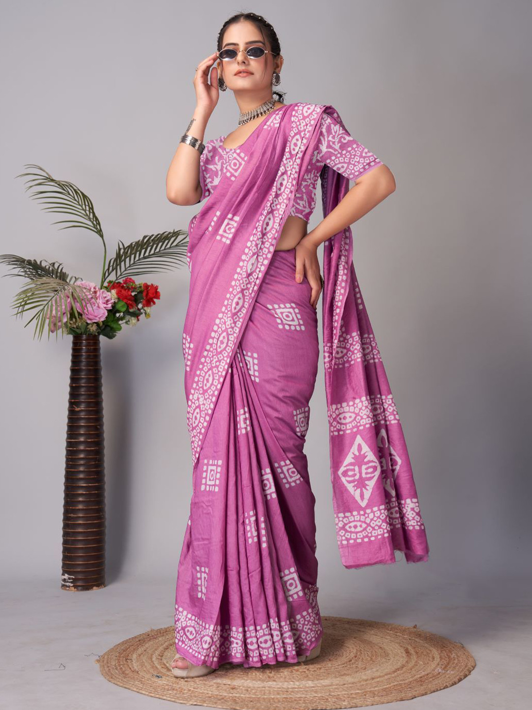 

Anouk Bandhani Printed Saree With Blouse Piece, Pink