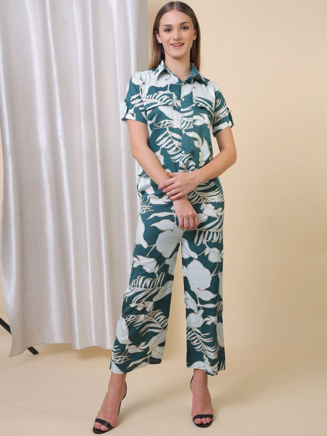 

Softwrap Women Printed Night suit, Green