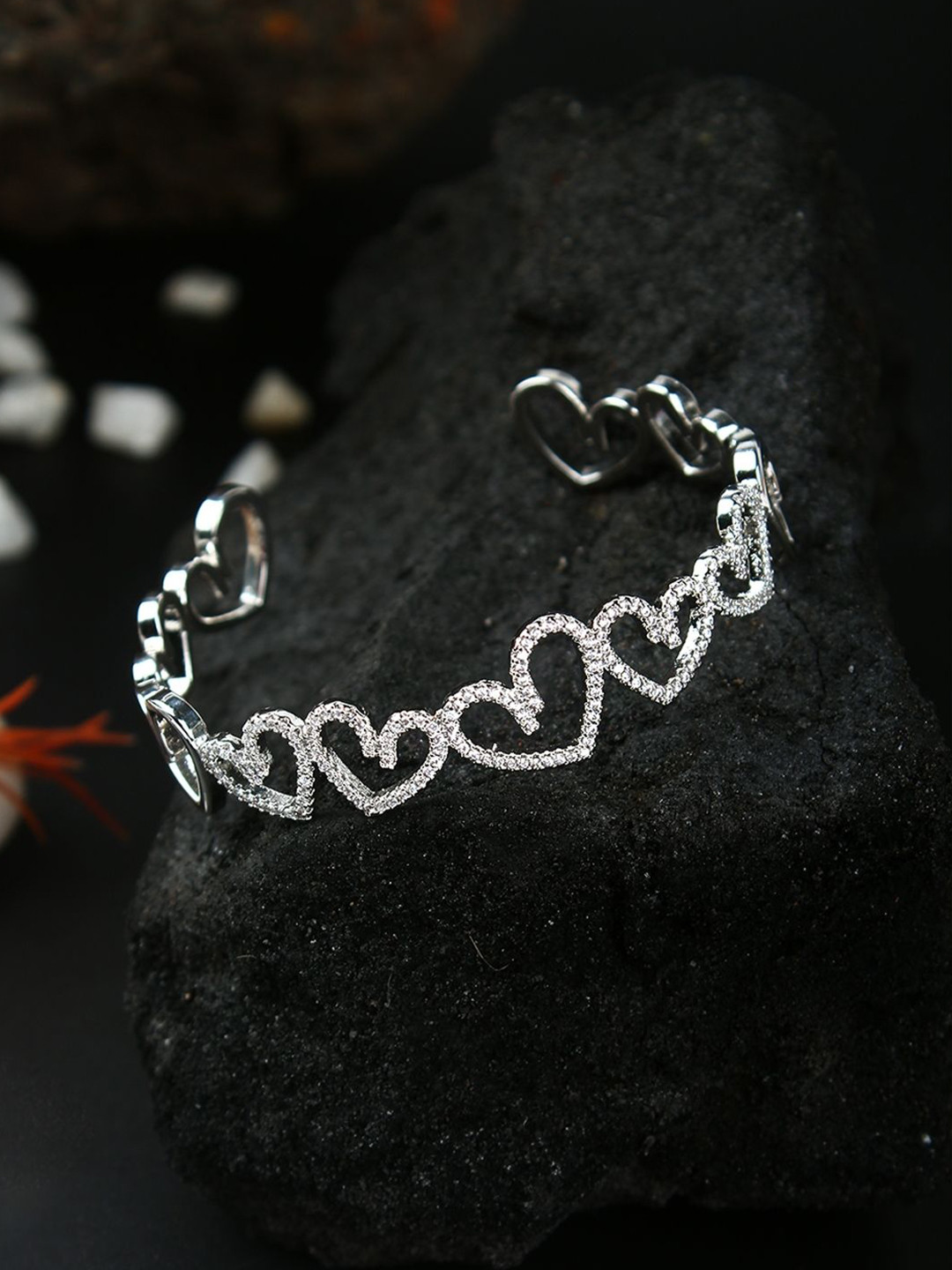 

KPOP Silver-Plated Cubic Zirconia Studded Bangle-Style Bracelet