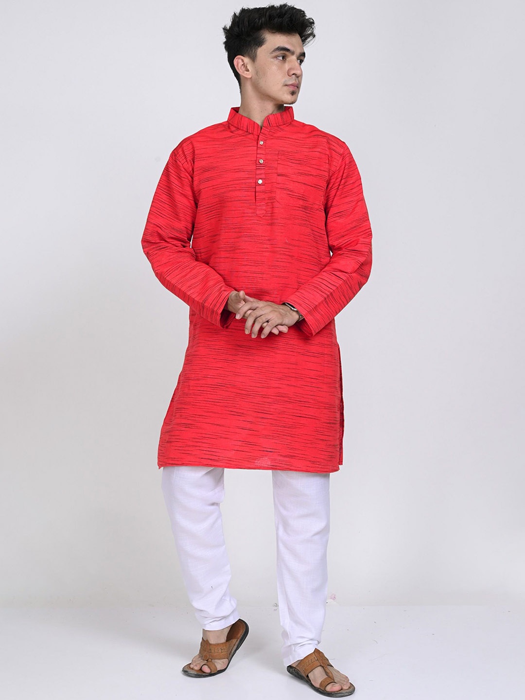 

Voniry Woven Design Mandarin Collar Regular Kurta With Pyjamas, Red