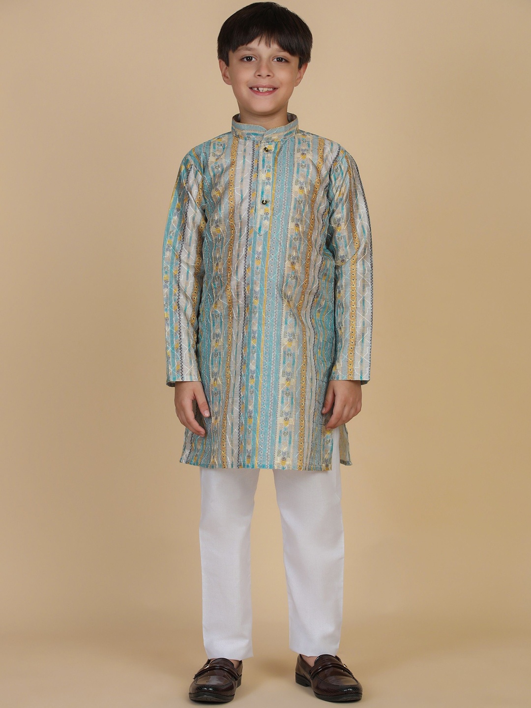 

Pro-Ethic STYLE DEVELOPER Boys Ethnic Motifs Embroidered Thread Work Kurta with Pyjama, Blue