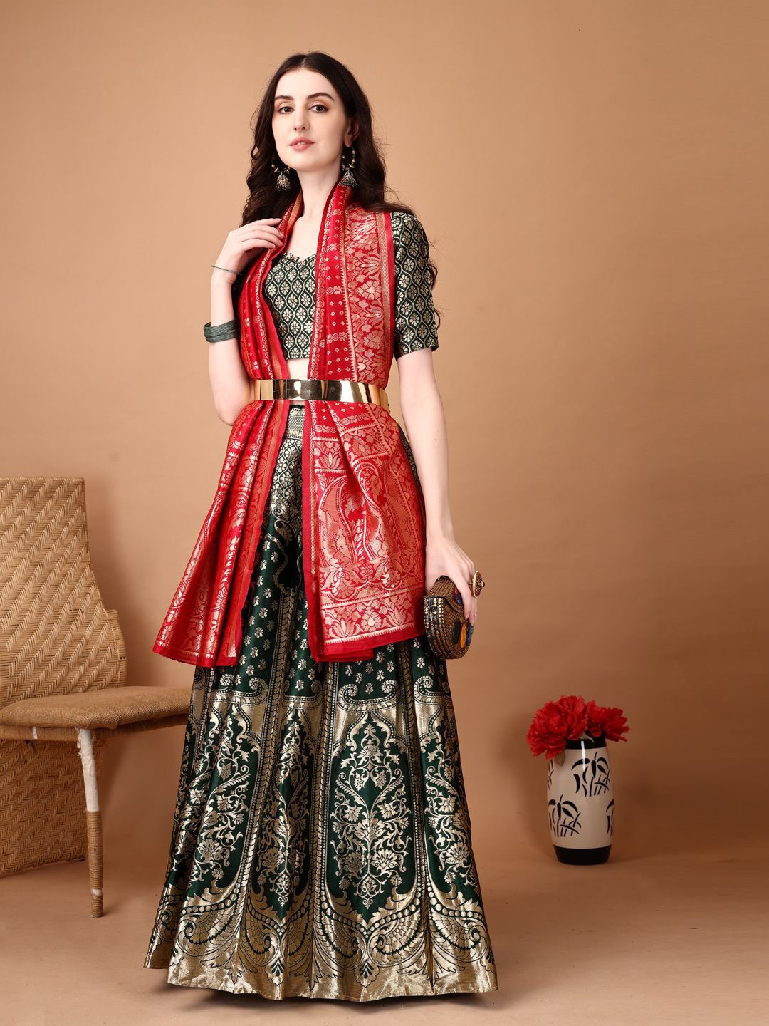 

SWAMI STUDIO Ready to Wear Lehenga & Unstitched Blouse With Dupatta, Green