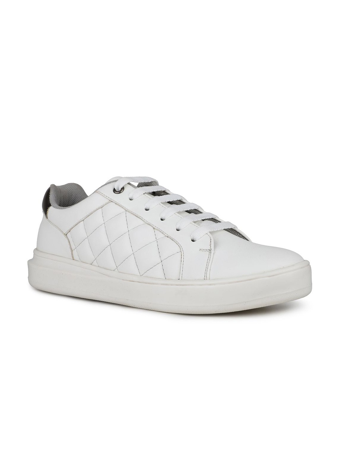 

Inc 5 Women Lace-Ups Round toe Casual Sneakers, White