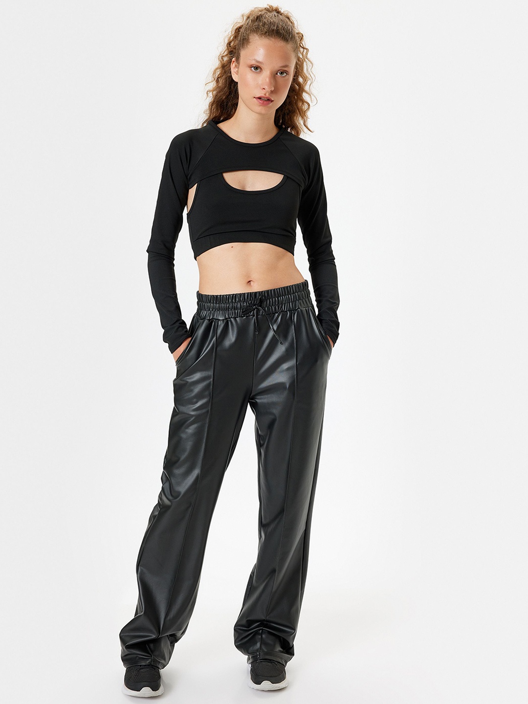 

Koton Women Solid Mid Rise Trousers, Black