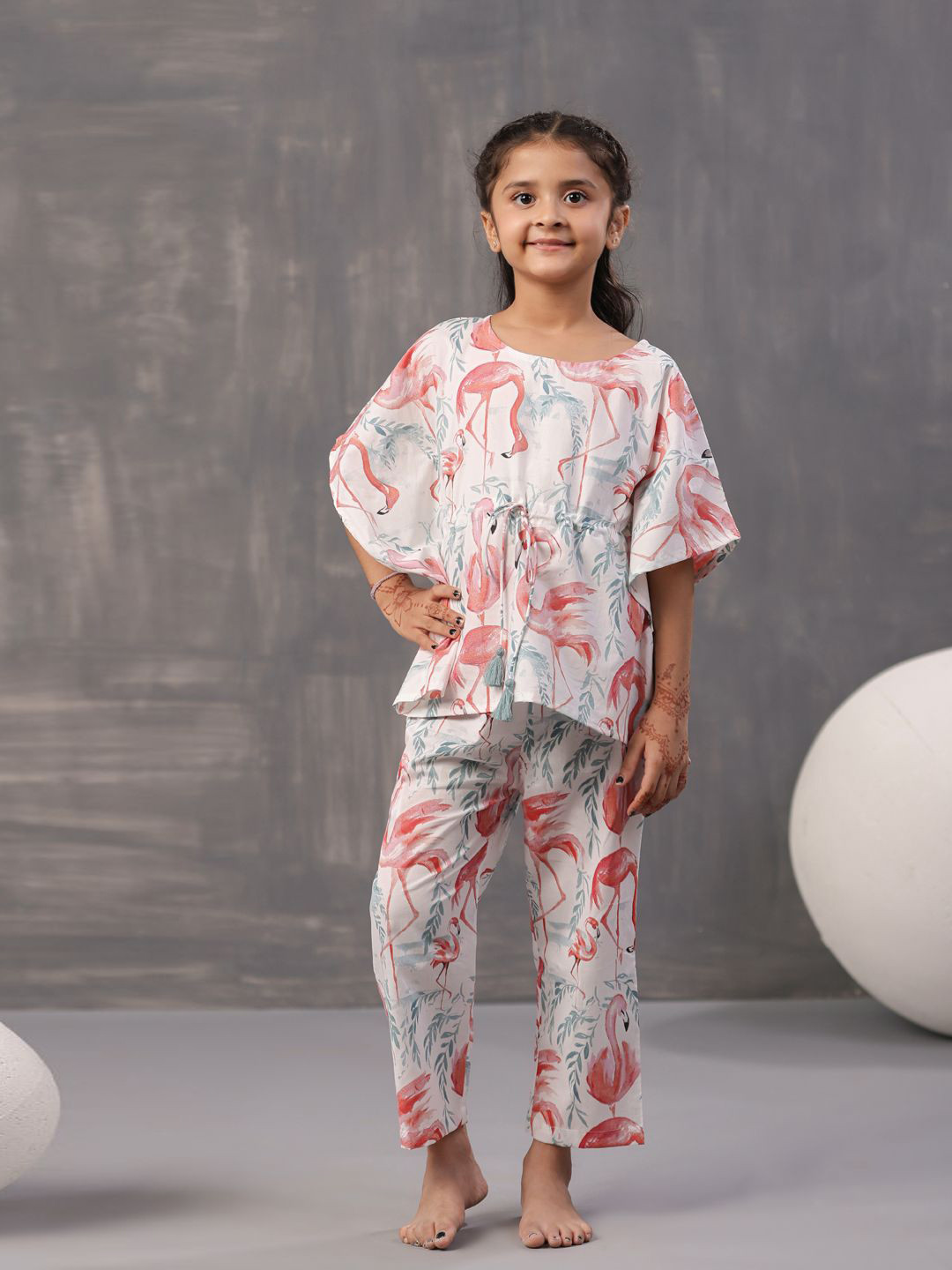 

SANSKRUTIHOMES Girls Pure Cotton Tropical Printed Night suit, White