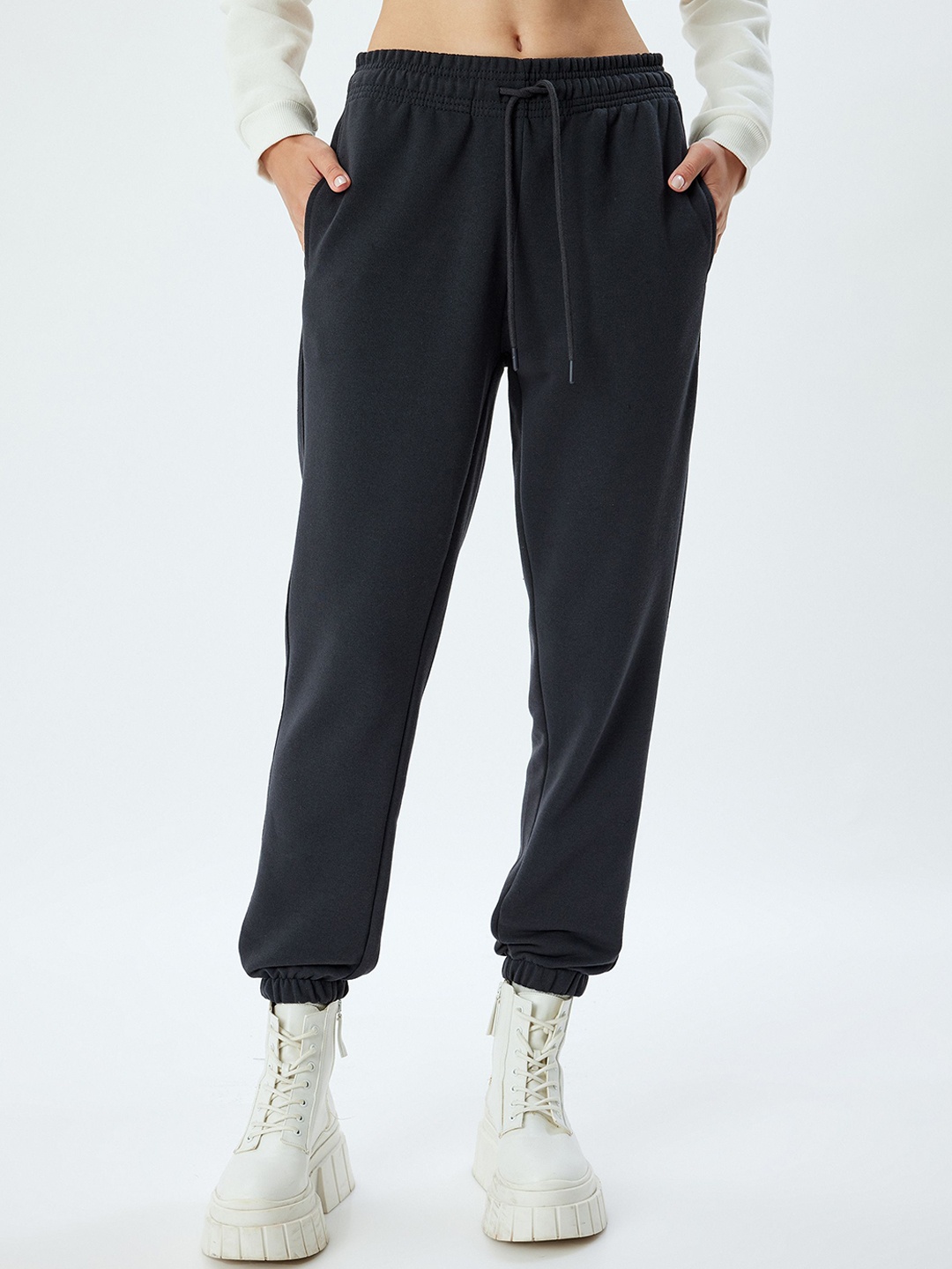 

Koton Women Mid Rise Cotton Jogger, Navy blue