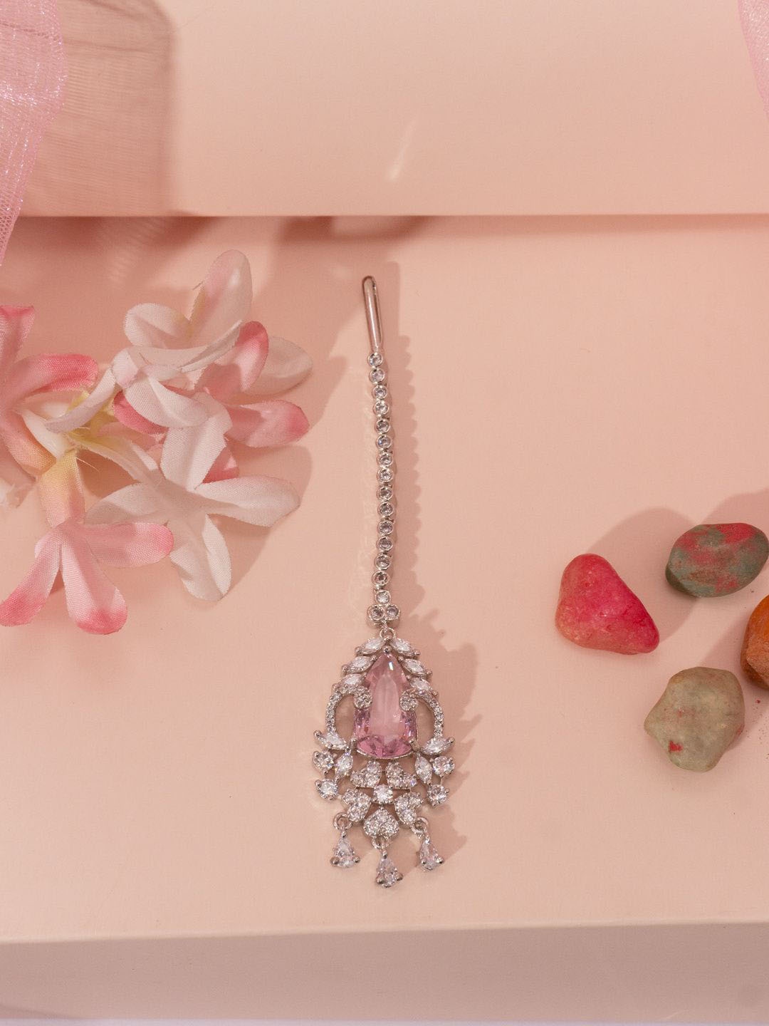 

Niscka Silver-Plated American Diamond Studded Maang Tikka Head Jewellery