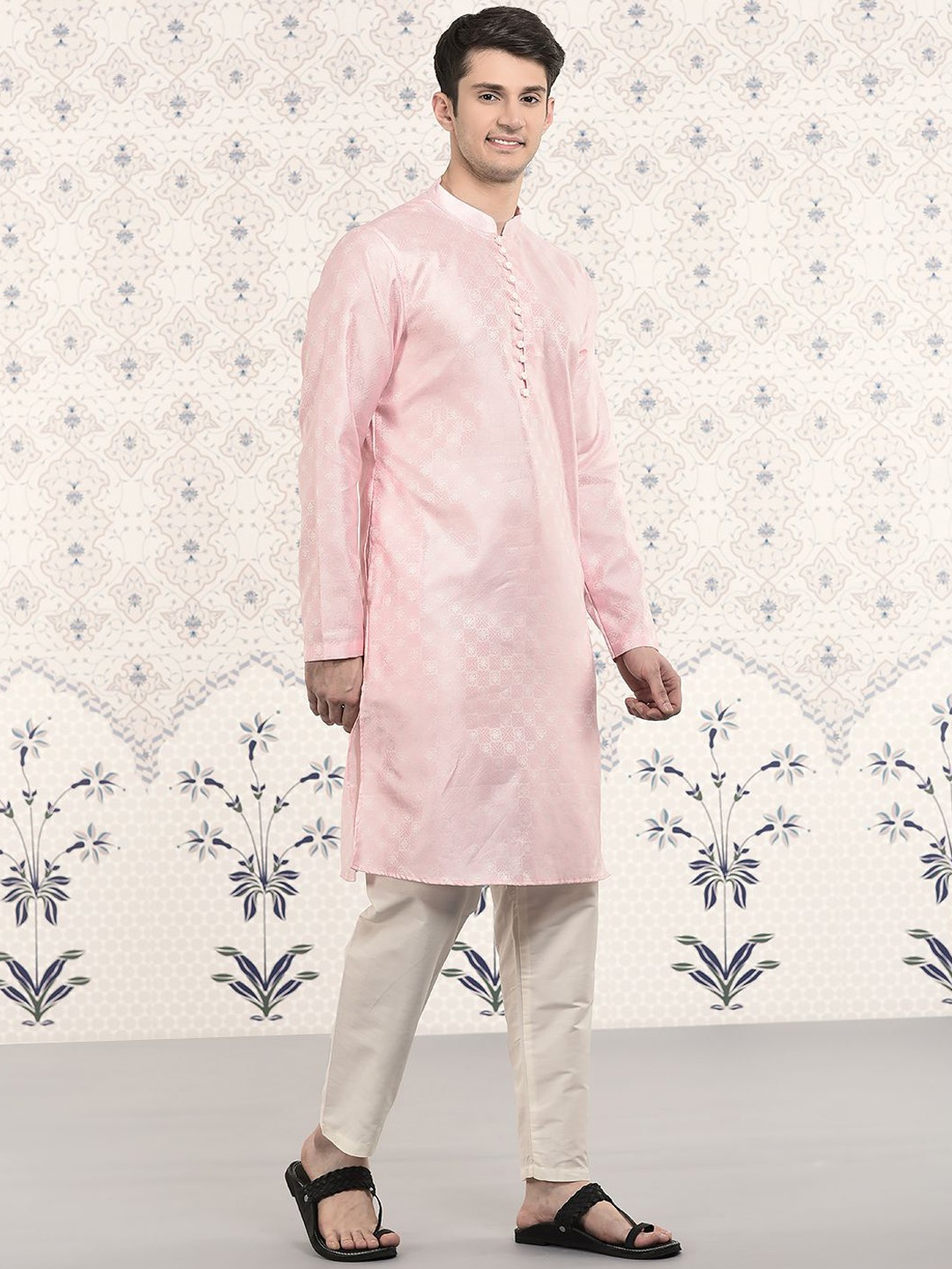 

Ode by House of Pataudi Men Regular Kurta with Pyjamas, Peach
