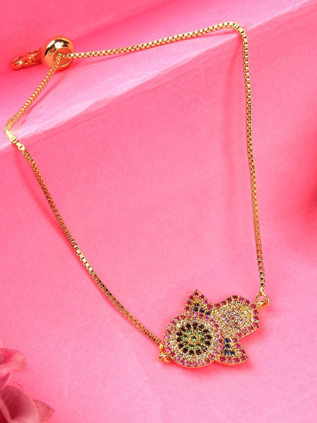 

KPOP Gold-Plated Cubic Zirconia Studded Charm Bracelet