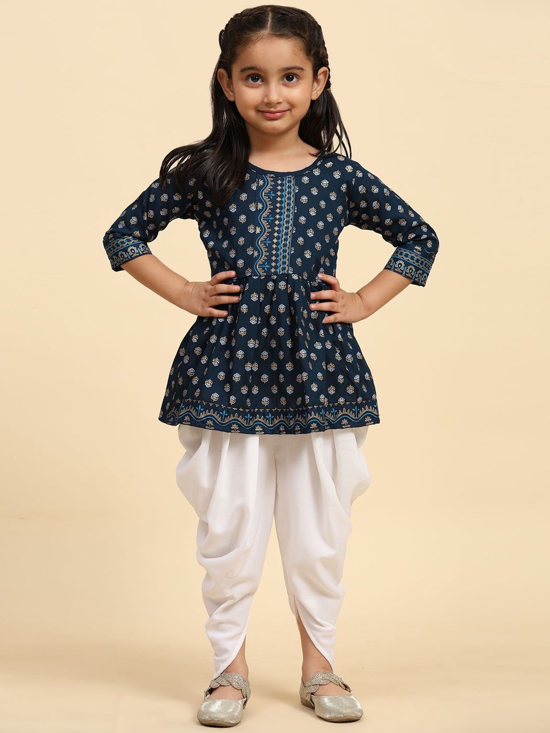 

SHIJILA Girls Floral Printed Empire Kurta with Dhoti Pants, Blue