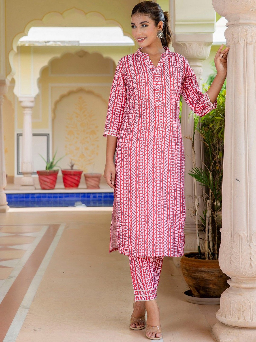 

KALINI Women Printed Kurta with Trousers, Red