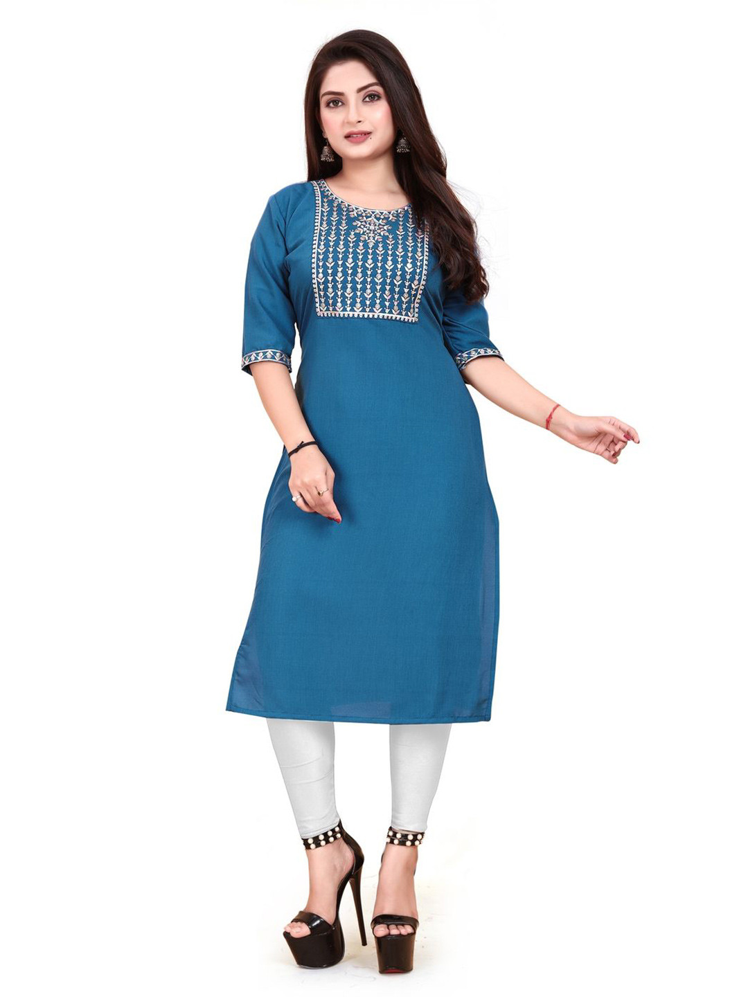 

AKK ENTERPRISE Women Ethnic Motifs Embroidered Kurta, Blue