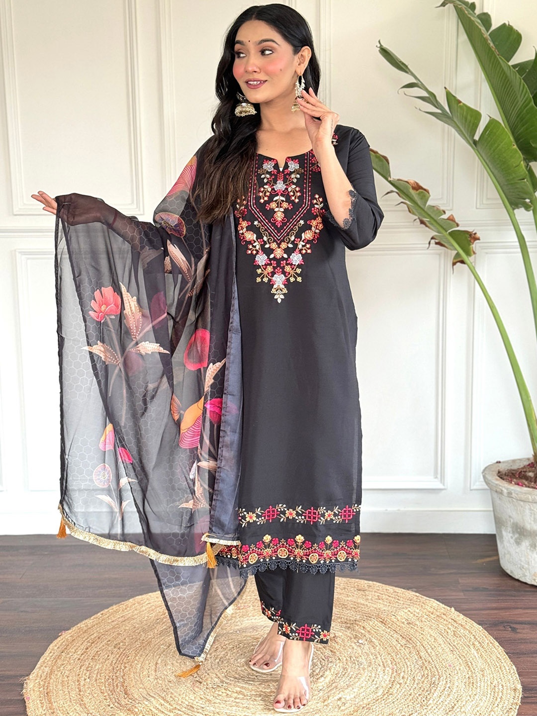 

KALINI Women Floral Embroidered Regular Thread Work Kurta with Trousers & With Dupatta, Black