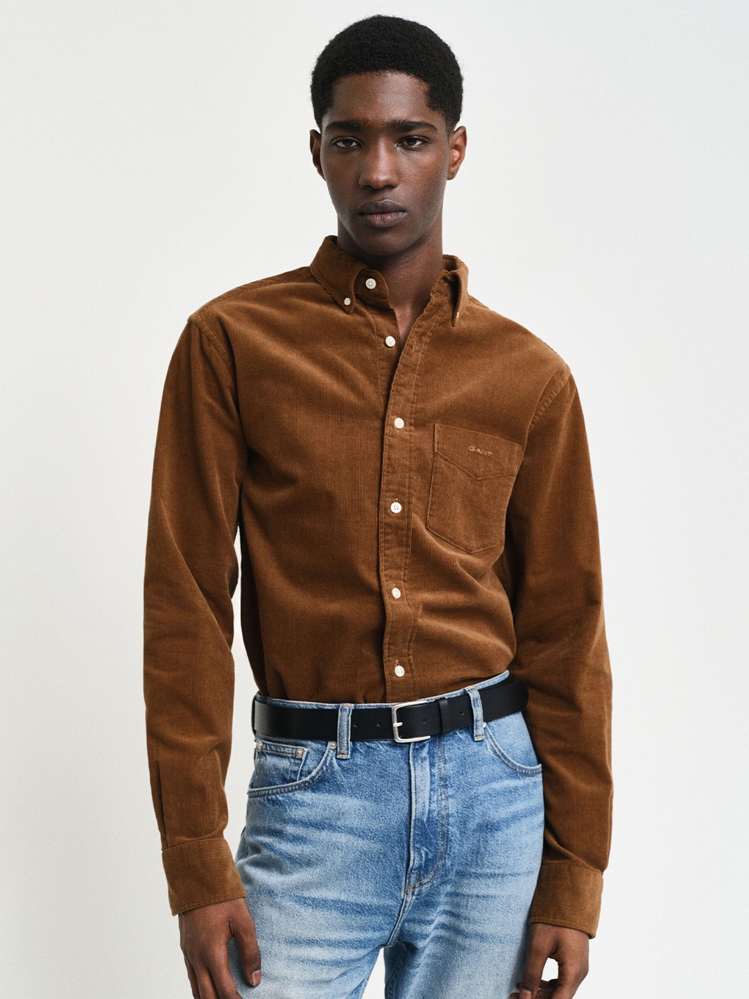 

GANT Men Button-Down Collar Solid Cotton Casual Shirt, Brown