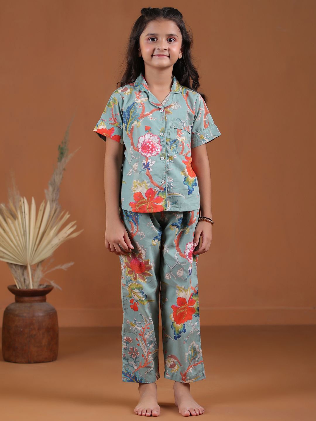 

SANSKRUTIHOMES Girls Floral Printed Night suit, Green