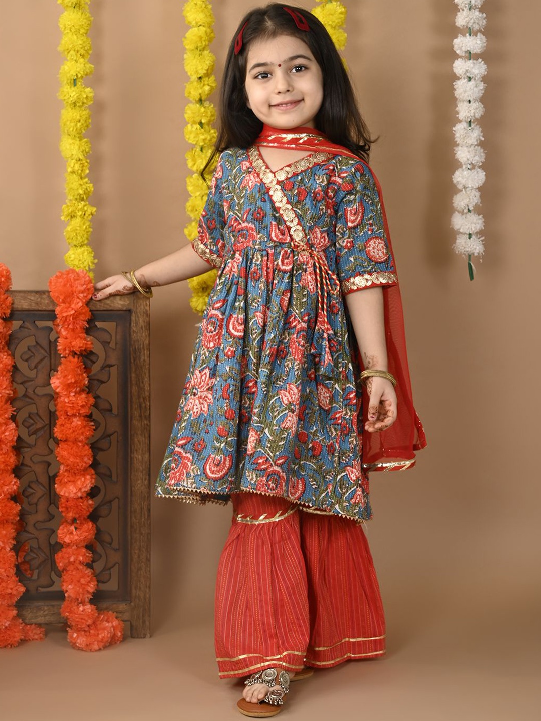 

Here&Now X Kinder Kids Girls Ethnic Motifs Printed Angrakha Sequinned Pure Cotton Kurta with Sharara & With, Blue