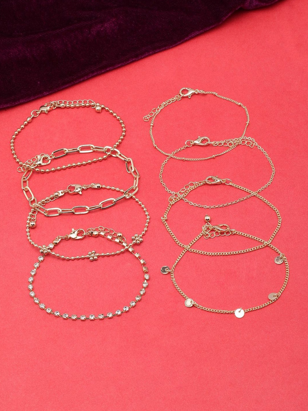 

KPOP Set Of 8 Gold-Plated Charm Bracelet