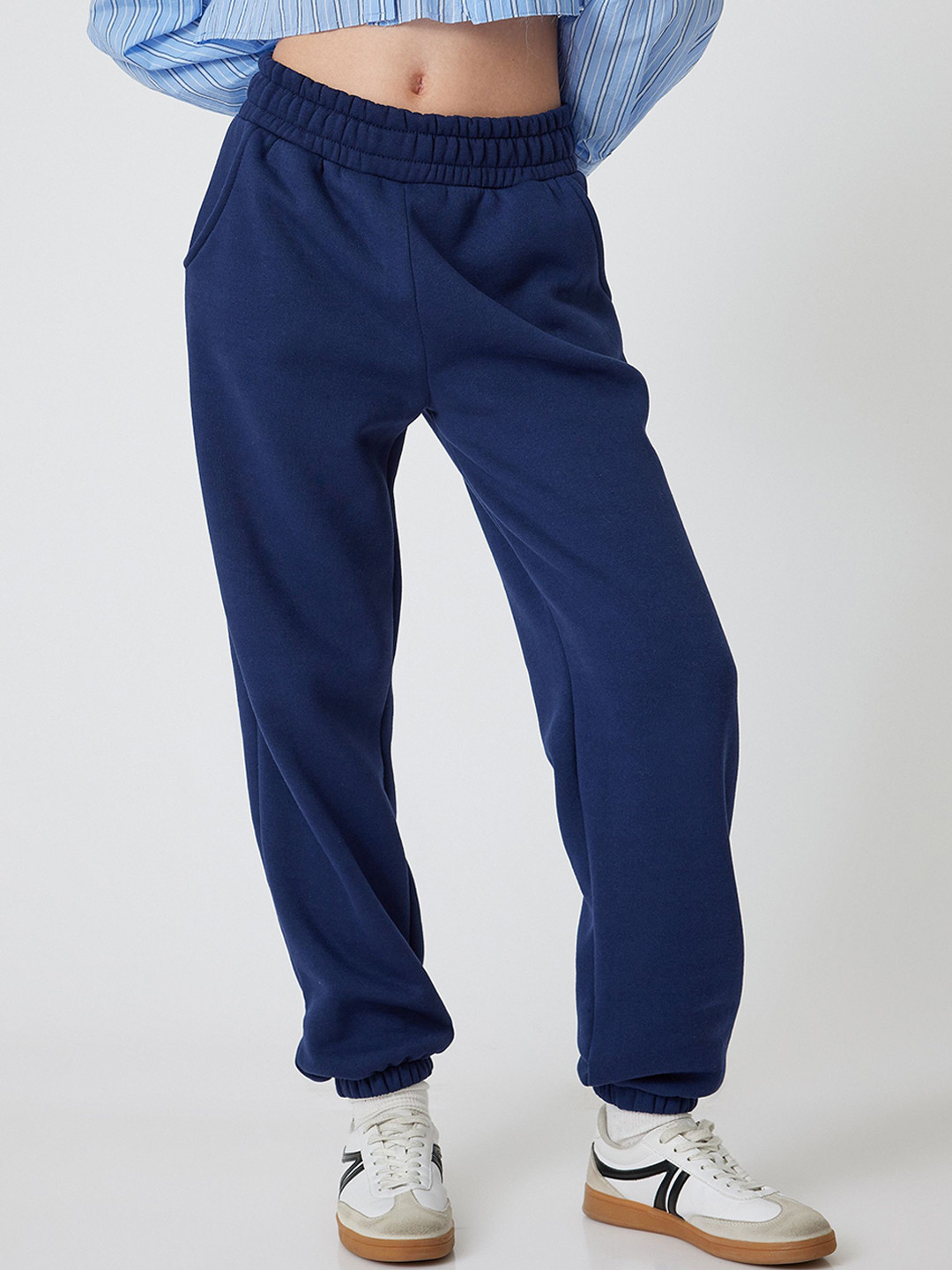 

Koton Women Solid Regular Fit Joggers, Blue