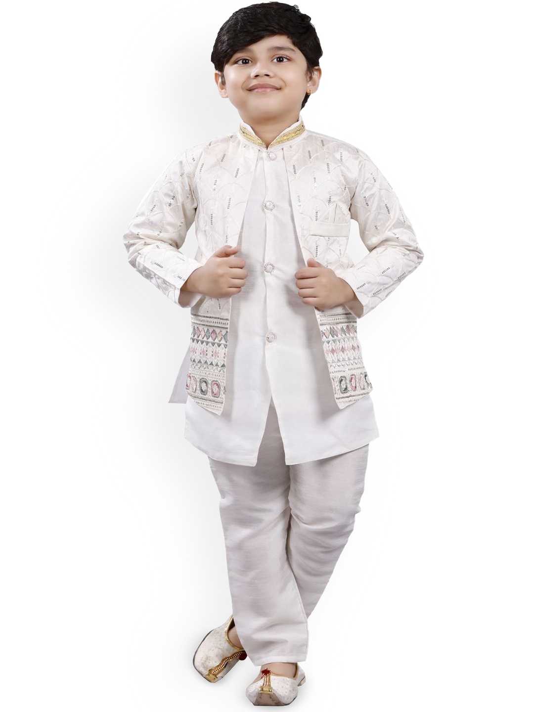 

BAESD Boys Ethnic Motifs Thread Work Kurta with Trousers Set, White