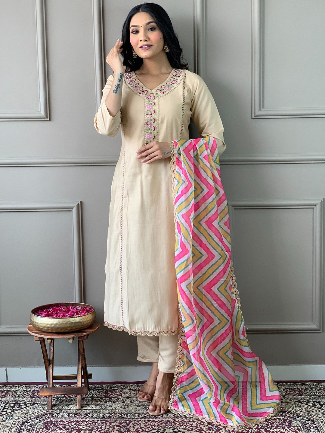 

KALINI Women Ethnic Motifs Embroidered Regular Thread Work Chanderi Silk Kurta with Trousers & With Dupatta, Cream