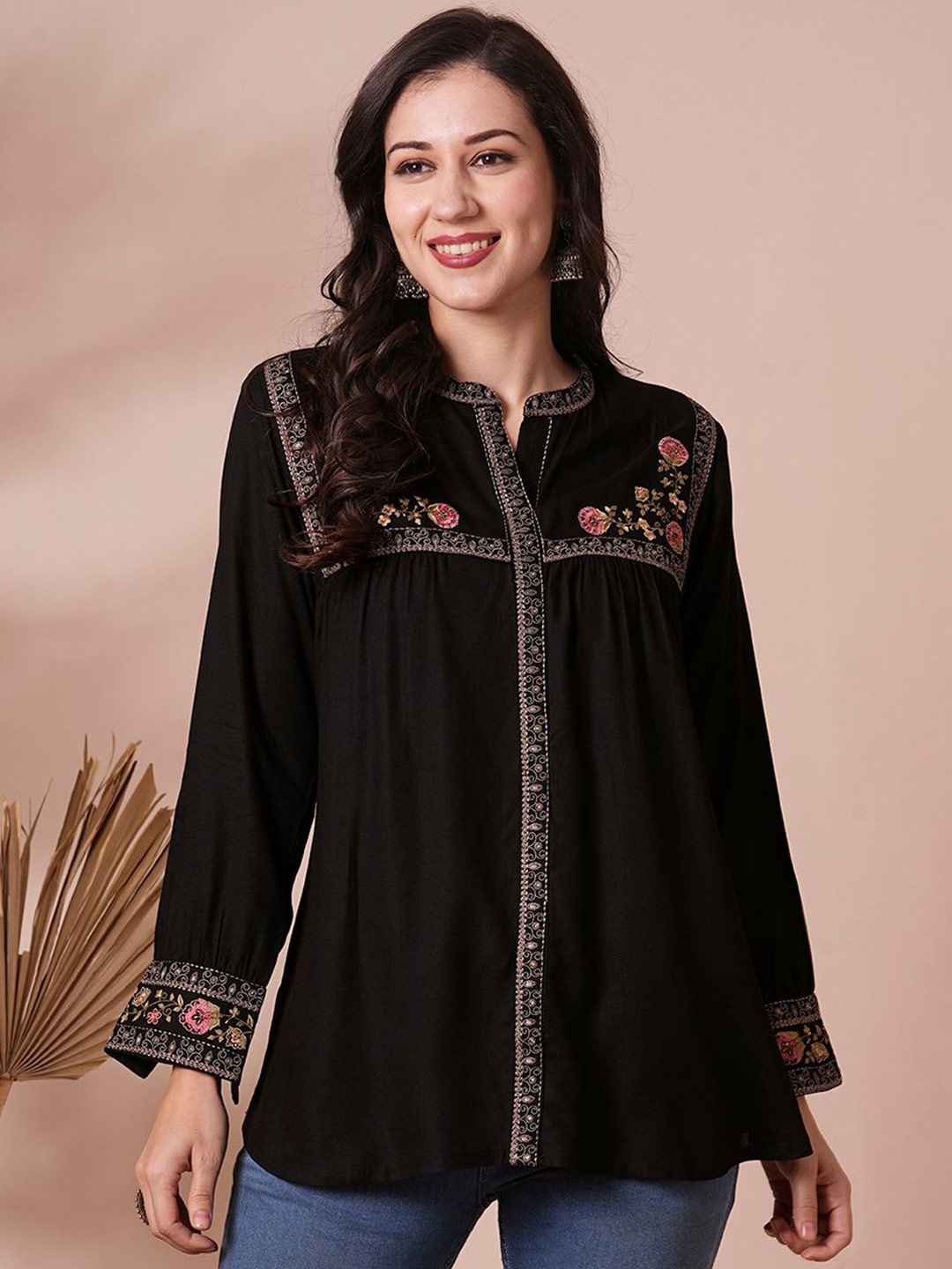 

FASHOR Floral Embroidered Tunic, Black
