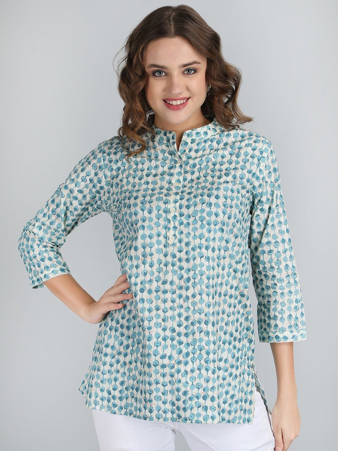 

PIDAVLIYA'S Women Abstract Printed Mandarin Collar Cotton Top, Green