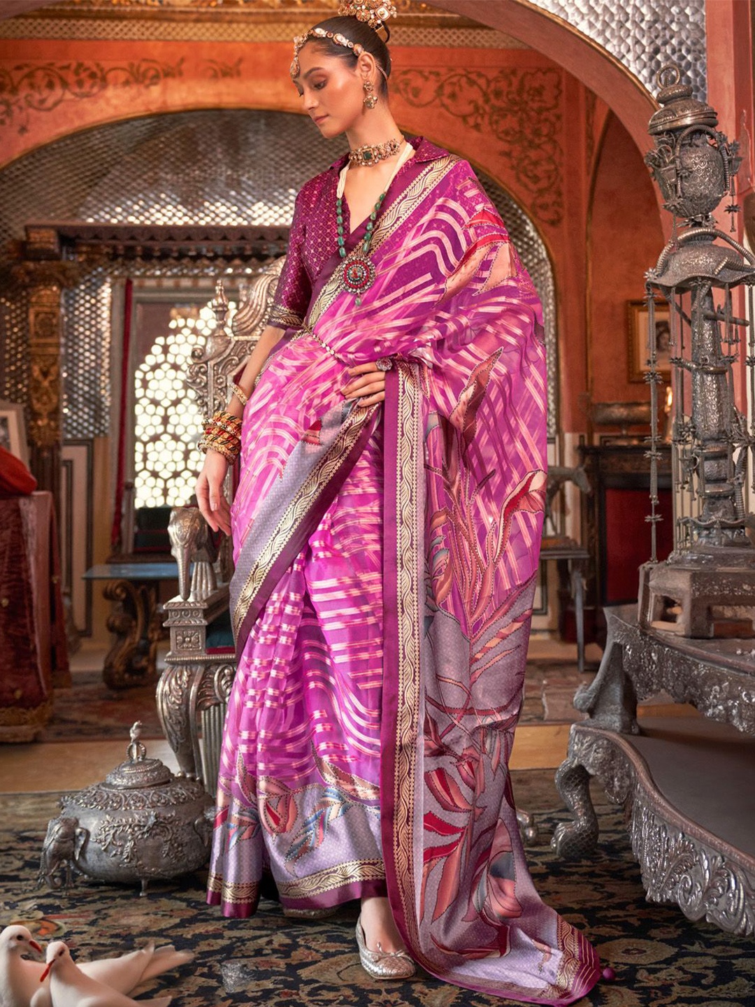 

Anouk Floral Printed Zari Organza Saree, Pink