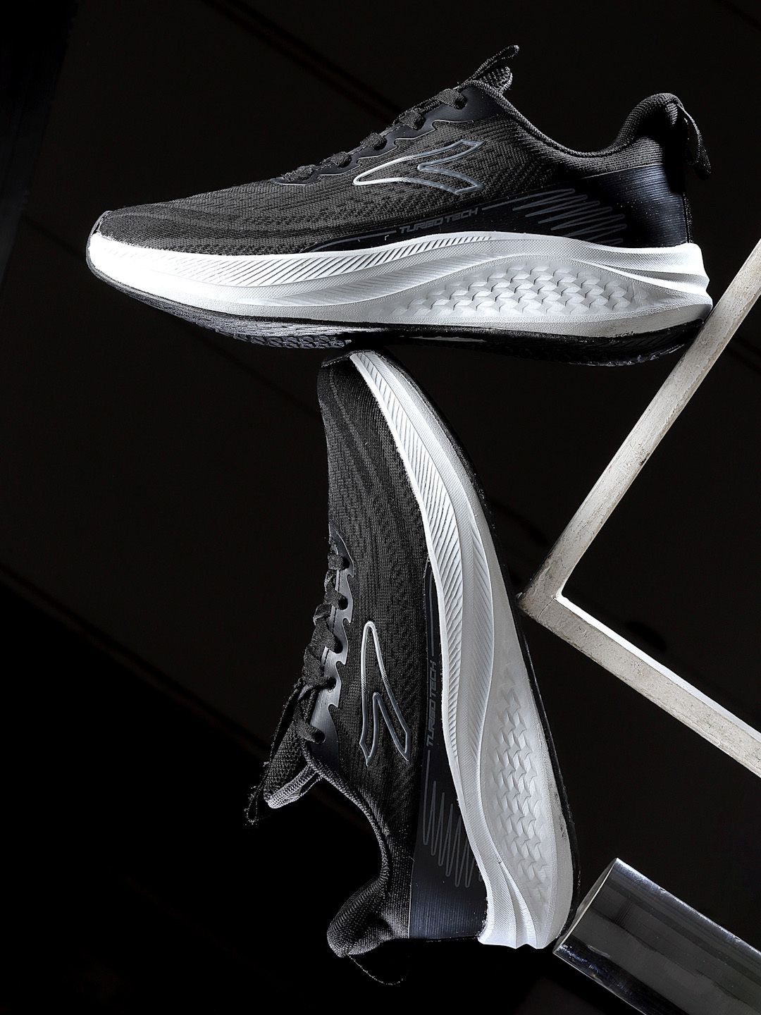 

Action Men Lace-Ups Non-Marking Running Shoes, Black
