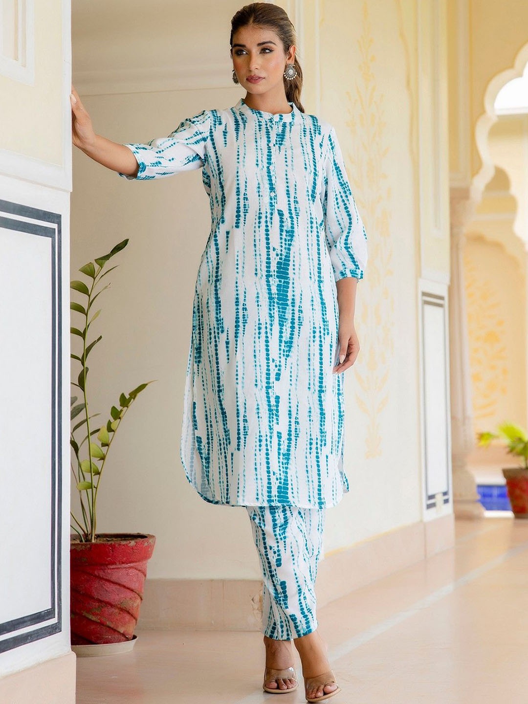 

KALINI Women Printed Regular Kurta with Trousers, Blue