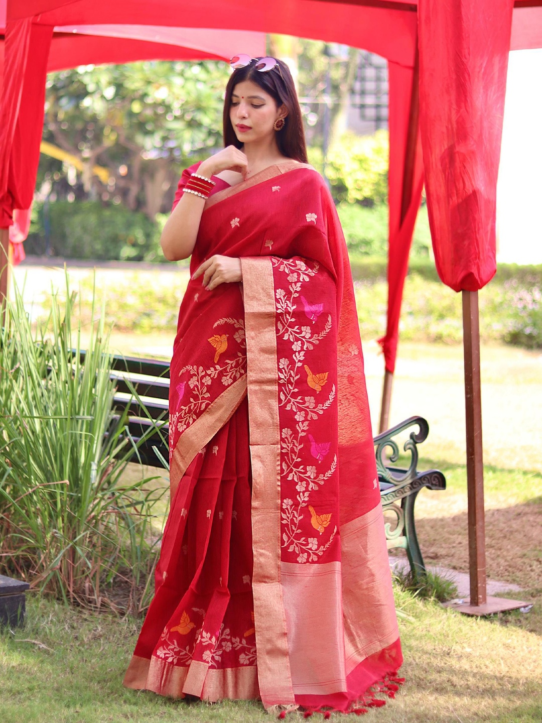 

Kandora Woven Design Zari Saree, Red