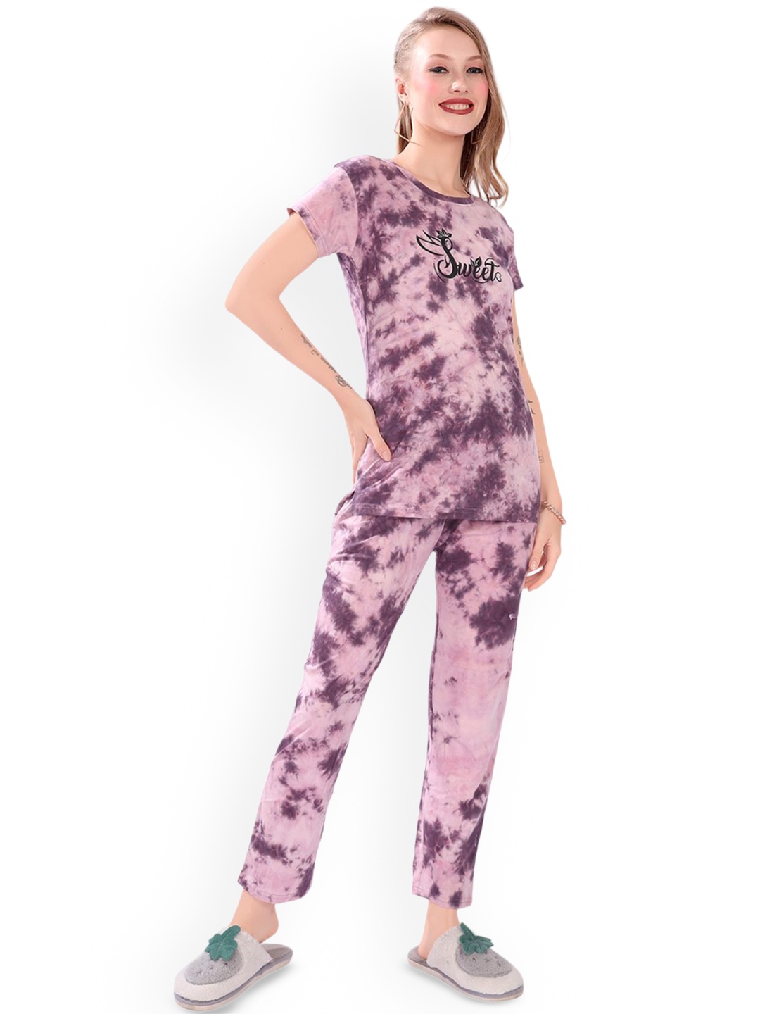 

FOMTI Women Printed Night suit, Purple