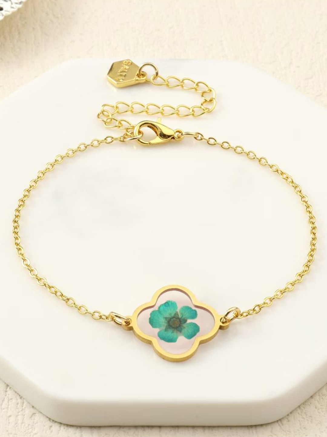 

SALTY Tranquil Resin Stainless Steel Charm Bracelet, Gold