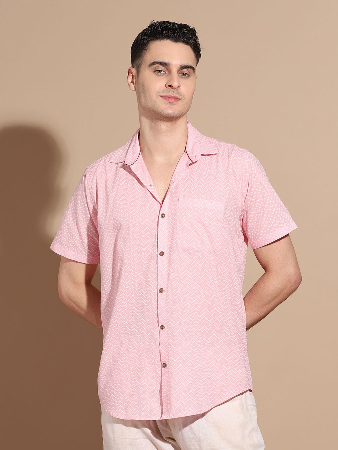 

Anouk Men Smart Cutaway Collar Chevron Printed Cotton Casual Shirt, Pink