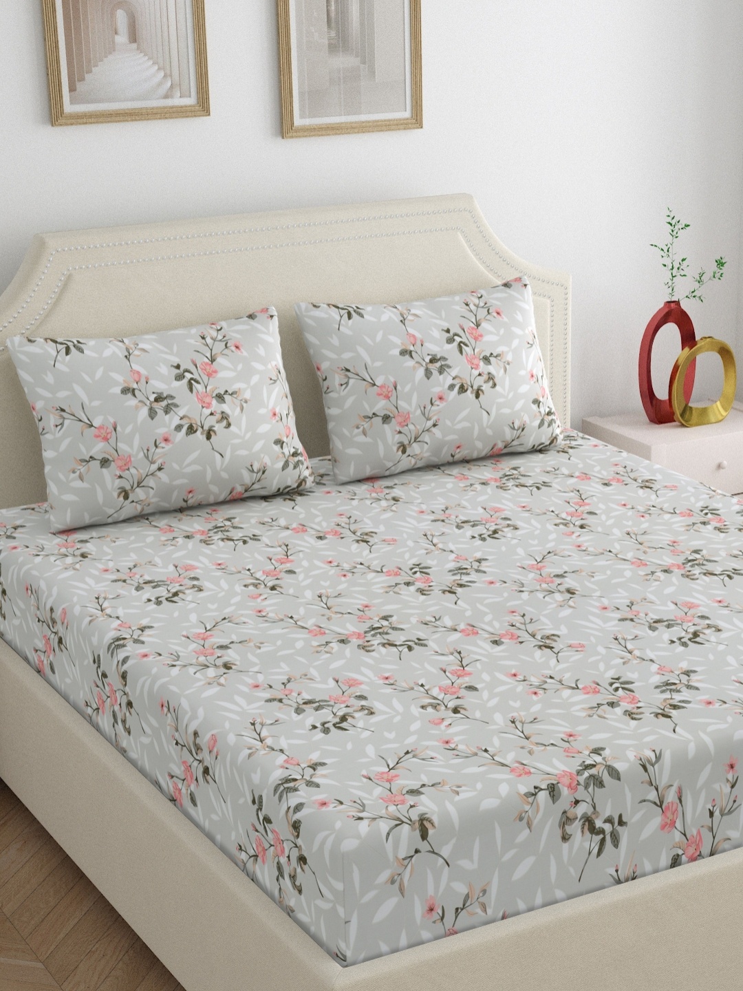 

Dreamscape Beige Floral 200 TC Pure Cotton King Bedsheet & 2 Pillow Covers 2.74 m x 2.74 m
