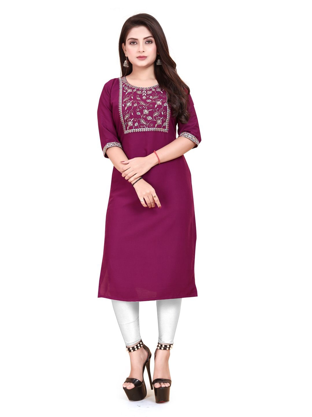 

AKK ENTERPRISE Women Embroidered Kurti, Purple