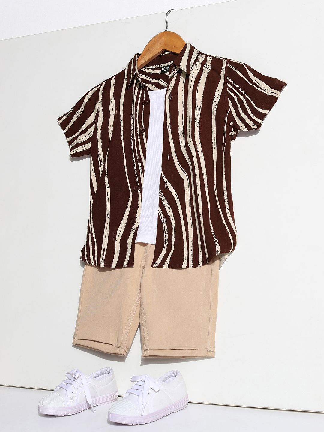 

Hoop Kids Boys Slim Fit Shirts, Maroon