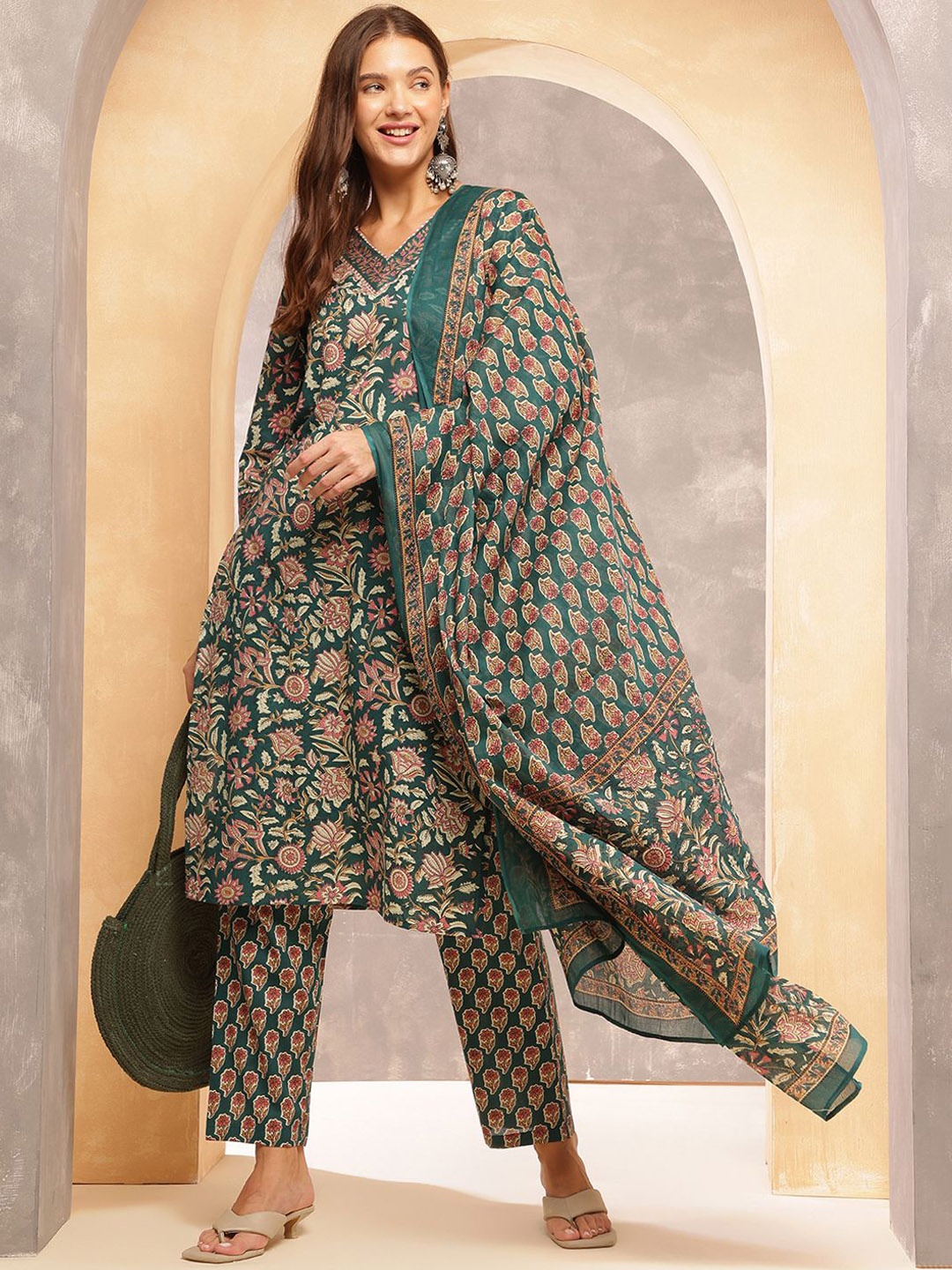 

Anouk Women Ethnic Motifs Printed Regular Pure Cotton Kurta with Trousers & With Dupatta, Green