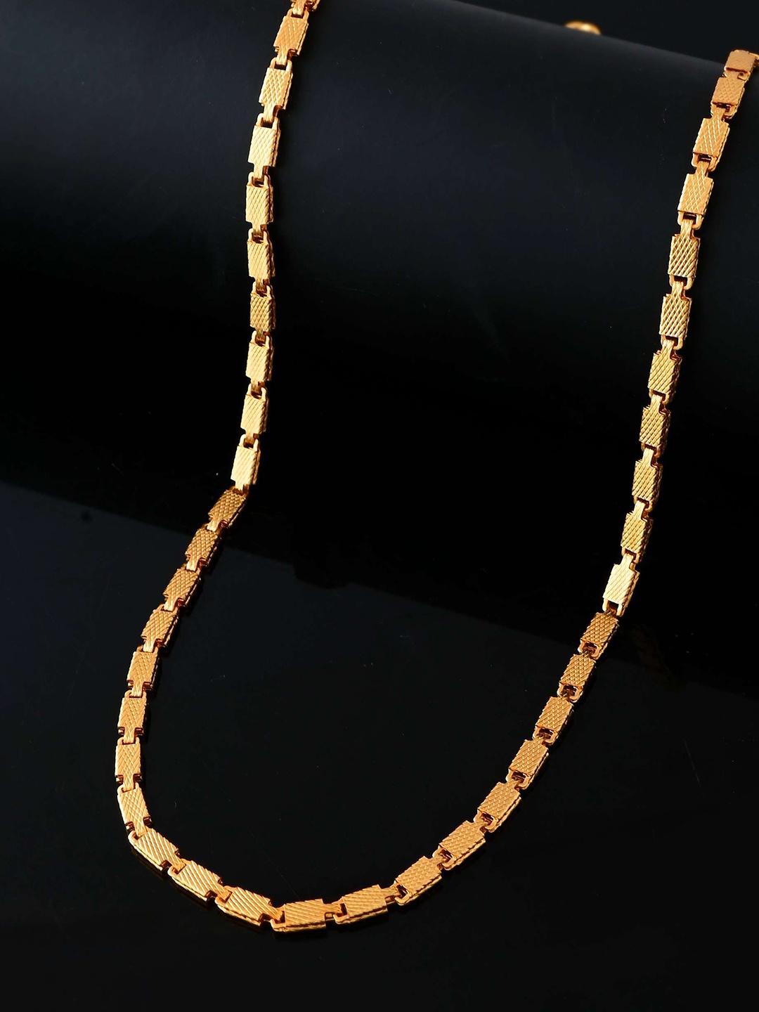 

VOJ Men Gold-Plated Stainless Steel Biscuit Shaped Chain