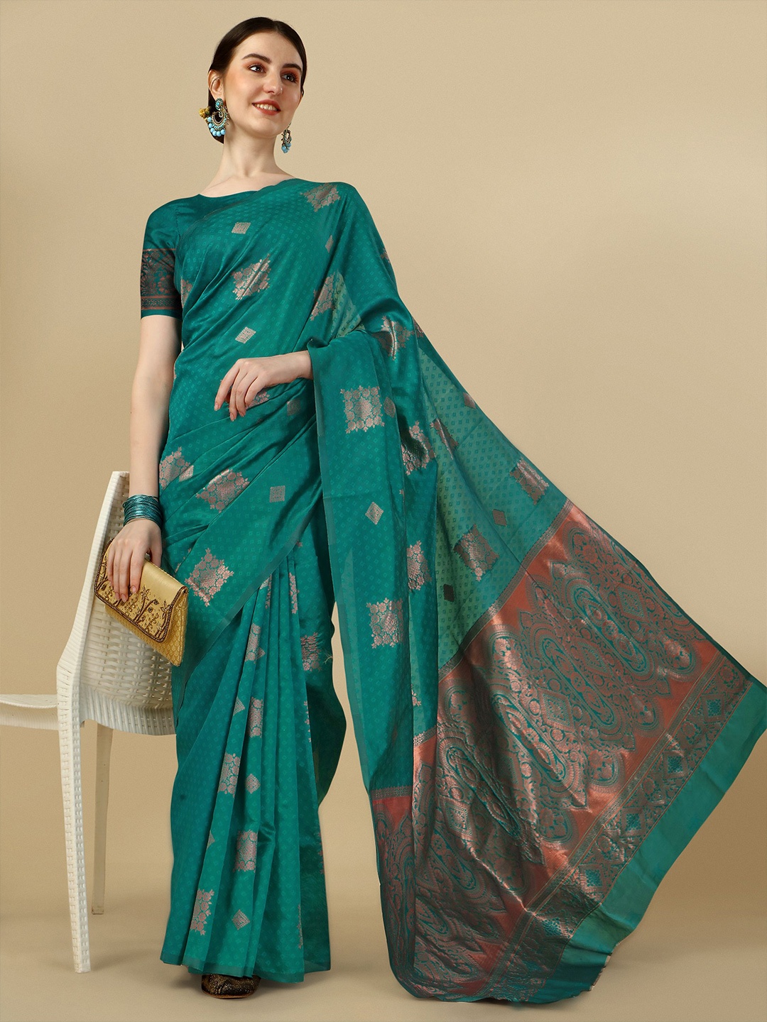 

QENY Woven Design Zari Banarasi Saree, Green