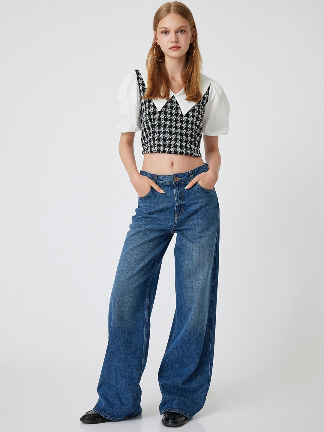 

Koton Women Checked Fitted Crop Top, Black