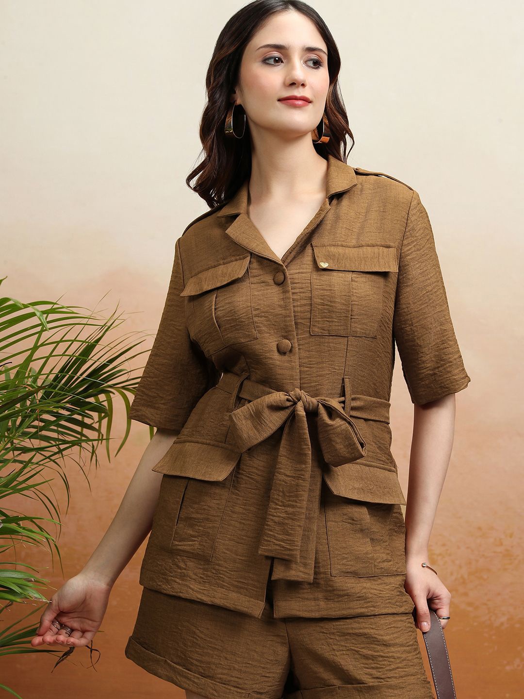 

Vishudh Jacket & Shorts Co-Ord, Brown