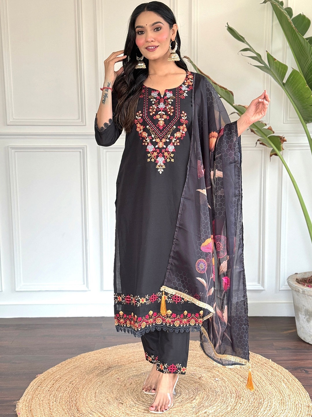 

NIZA FASHION Women Yoke Design Regular Thread Work Kurta With Trousers & Dupatta, Black