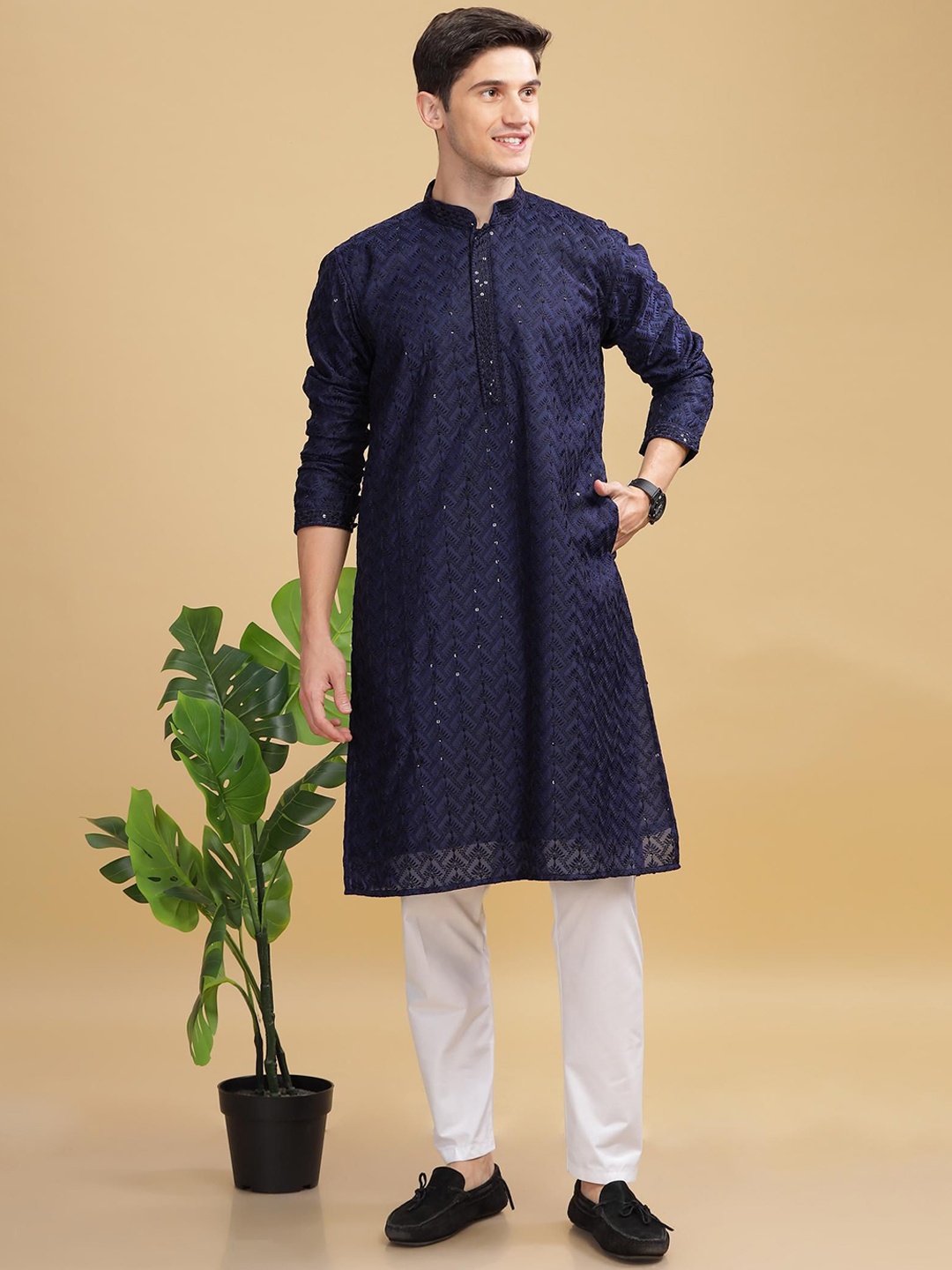 

Anouk Men Thread Work Kurta, Blue