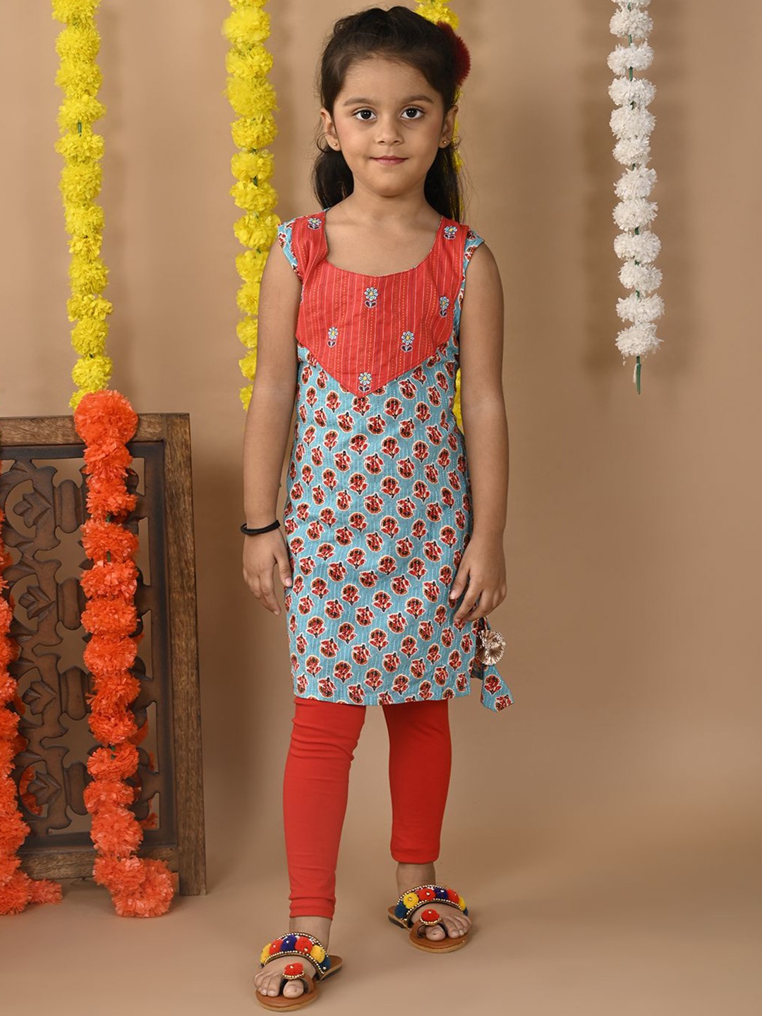 

Here&Now X Kinder Kids Girls Ethnic Printed Pure Cotton Kurta With Leggings, Sea green