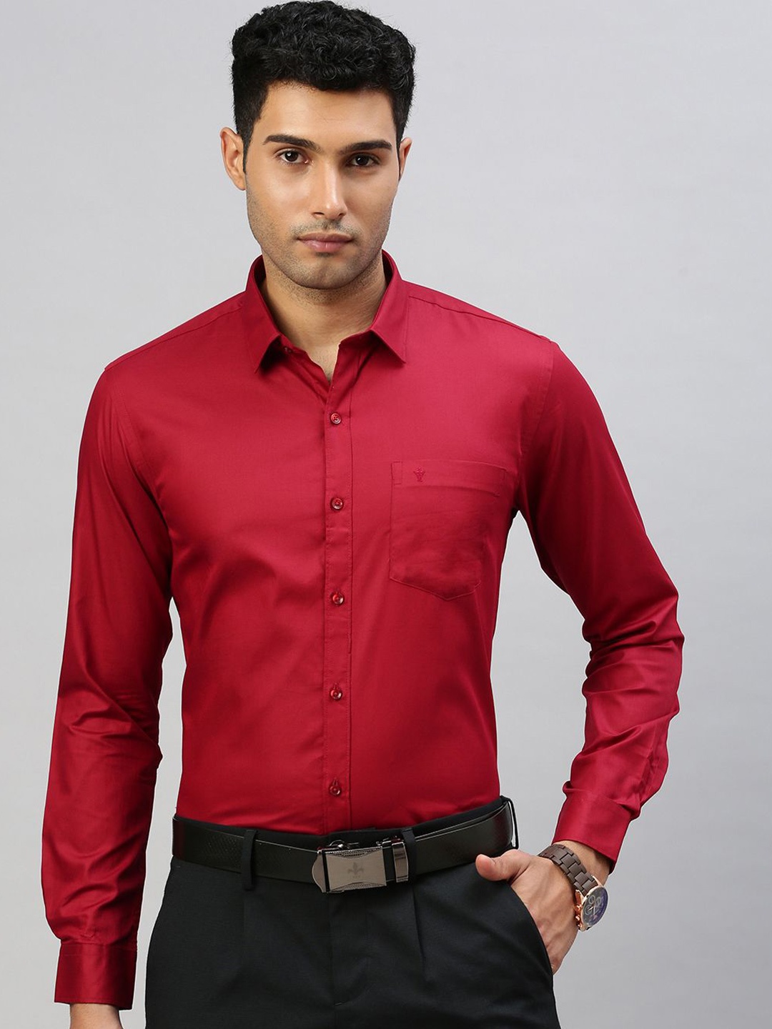 

Ramraj Men Solid Full Sleeve Shirt, Red