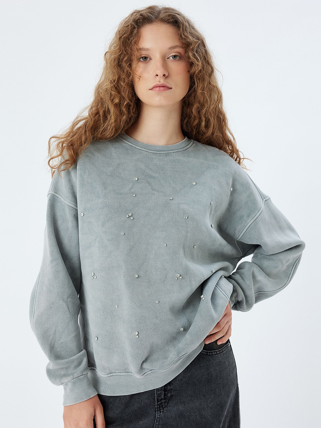 

Koton Women Solid Round Neck Cotton Pullover Sweatshirt, Grey